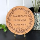 Aggressive Påske Gryteunderlag - Nå skal vi faen meg kose oss thumbnail