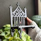 Vel Unt’s 3D Vegghylle - Sanctum Shelf - Gotisk Katedralhylle thumbnail