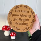 Vel Unt's Aggressive Jule Gryteunderlag - Det lukter pinnekjøtt og jævlig god stemning thumbnail
