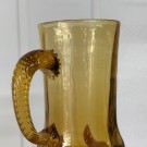 GJENBRUKS-SKATT: Vintage gule glasskopper med håndtak thumbnail