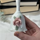 GJENBRUKS-SKATT: Vintage Porselensbjelle m/roseblomst thumbnail