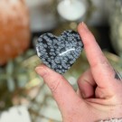 Snøfnugg Obsidian Hjerte #1 thumbnail