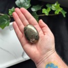 Golden Healer & Pyritt Håndstein #13 thumbnail