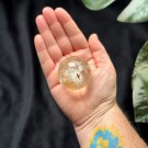 Bergkrystall Kule med Hematitt & Limonitt (Flammekvarts & Golden Healer) thumbnail