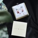 Luna Norte ~ Bermuda Triangel Mini Hoop Øredobber - Rubin  thumbnail