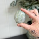 Grønn Månestein Håndstein #4 (Garnieritt) thumbnail