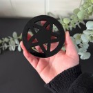 Svart Obsidian Pentagram på Metallstativ - Kraft & Beskyttelse thumbnail