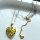 Divine Dulcet ~ Chérie (18K Hjerte Medaljonghalskjede + Vel Unt hjerte) thumbnail