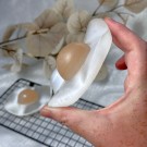 Morsomt Realistisk Satin Spar Egg thumbnail