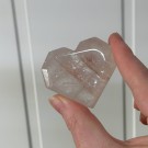 Flammekvarts Hjerte #2 - Indre Ild i Fasettslipt Form thumbnail