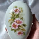 GJENBRUKS-SKATT: Nydelig Blomstervase thumbnail