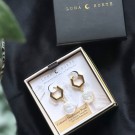 Luna Norte ~ Seaborn Coin Perlemor CZ Huggie Øredobber  thumbnail