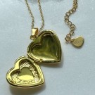 Divine Dulcet ~ Chérie (18K Hjerte Medaljonghalskjede + Vel Unt hjerte) thumbnail