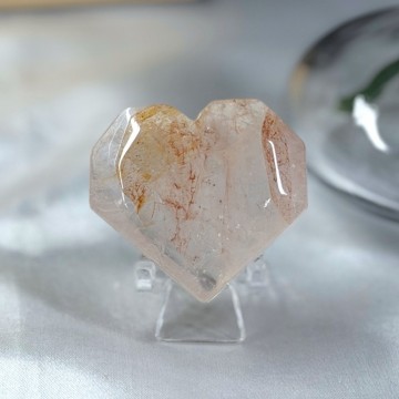 Flammekvarts Hjerte #3 - Indre Ild i Fasettslipt Form