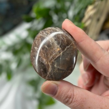 Svart Månestein Håndstein #6