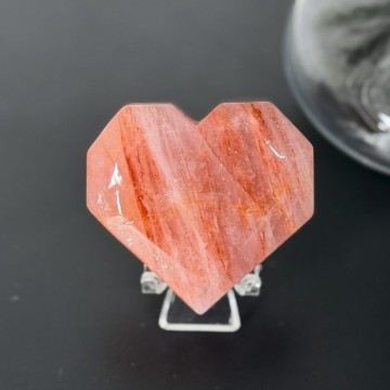 Flammekvarts Hjerte #6 - Indre Ild i Fasettslipt Form